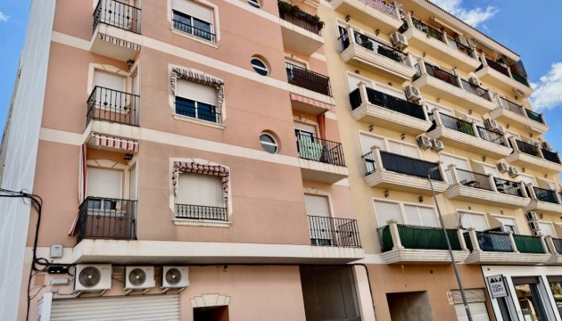 Apartment - Sale - Almoradi - Almoradí