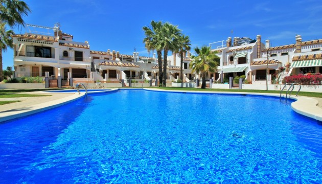 Apartment - Sale - Villamartin - PAU 8
