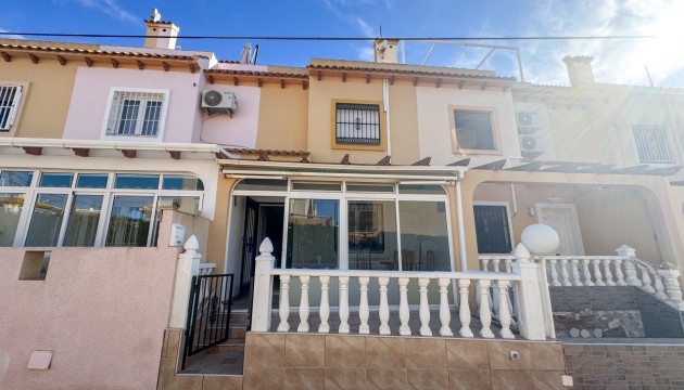 Bungalow - Venta - Torrevieja - Nueva Torrevieja