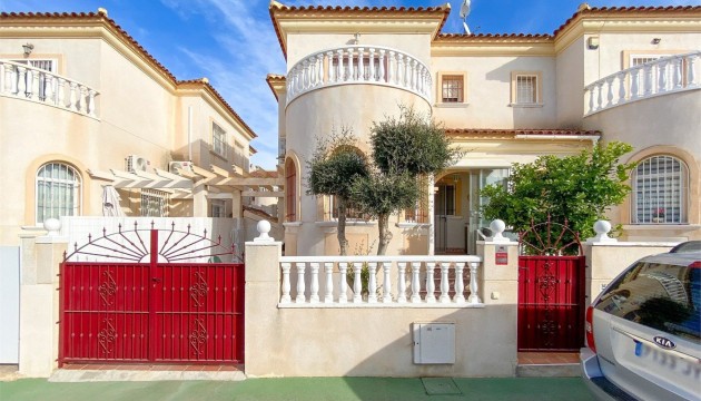 Bungalow - Venta - Torrevieja - Nueva Torrevieja