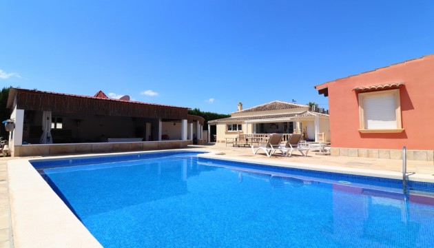 Country Property - Sale - Almoradi - Heredades - Village