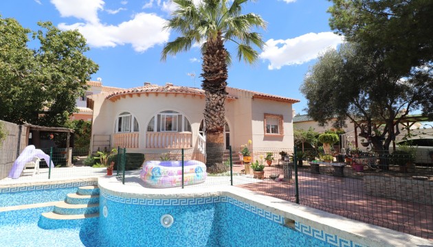 Detached villa - Resale - Ciudad Quesada - Doña Pepa