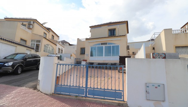 Detached villa - Resale - Orihuela - Los Balcones