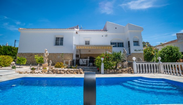 Maison de ville - Revente - La Marina - La Marina