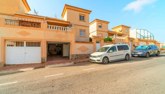 Semi - Venta - Torrevieja - Los altos