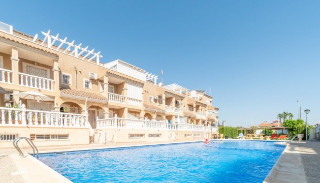 Terraced house - Продажа - Orihuela Costa - Playa Flamenca