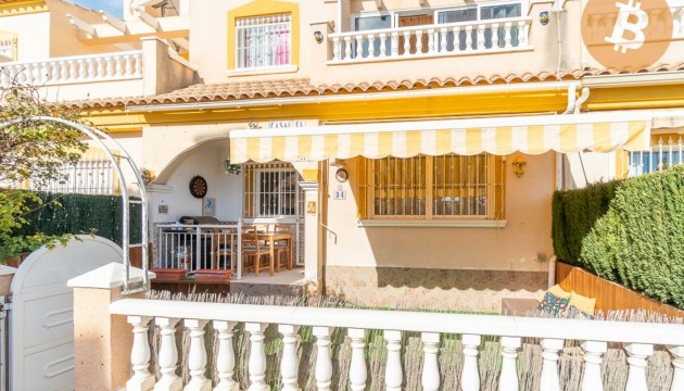 Terraced house - Продажа - Orihuela Costa - Playa Flamenca