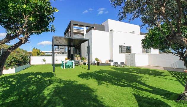 Townhouse - Resale - Torrevieja - Torrevieja