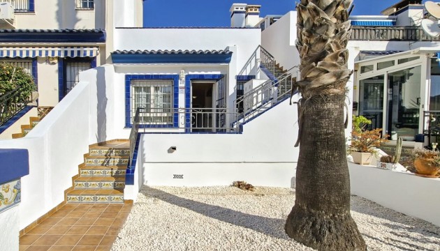Townhouse - Sale - Villamartin - Villamartín