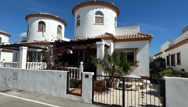 Villa's
 - Revente - Guardamar - Guardamar del Segura