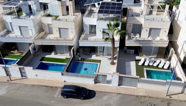 Villa's
 - Revente - Lomas de Cabo Roig - Lomas de Cabo Roig