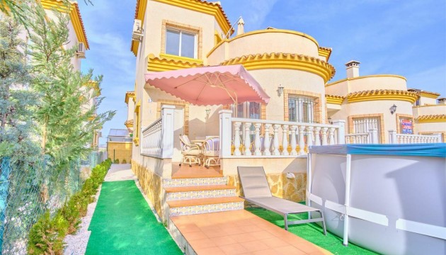 Villa's
 - Revente - Los Montesinos - La Herrada