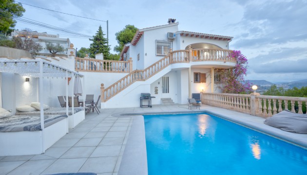 Villa's
 - Revente - Moraira - Benimeit