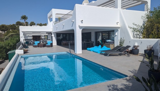 Villa's
 - Revente - Moraira - La Sabatera