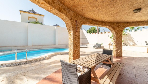 Villa's
 - Revente - Torrevieja - Los altos