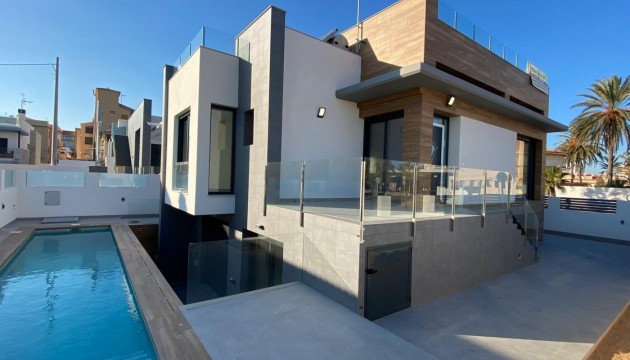 Villas
 - Nouvelle construction - Torrevieja - La Mata