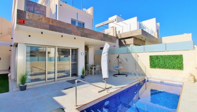 Villas
 - Revente - Villamartin - Villamartín