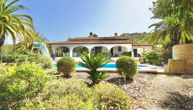 Villas
 - Venta - Benissa - Partida Llenes