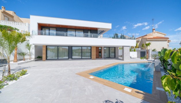 Villas
 - Venta - Ciudad Quesada - La Marquesa Golf