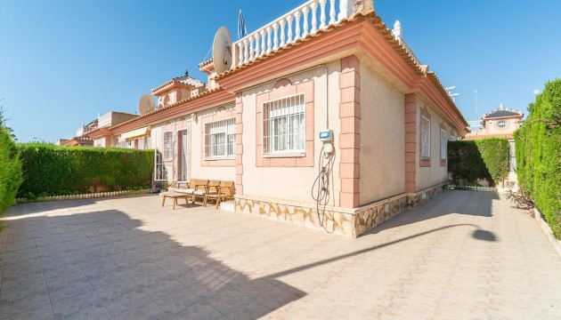 Villas
 - Venta - Punta Prima - Punta prima