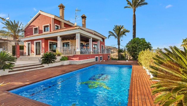 Villen
 - Resale - Algorfa - La Finca Golf Resort