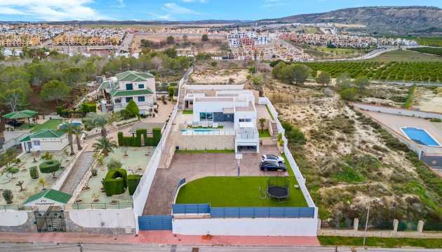Villen
 - Resale - Algorfa - Lomas De La Juliana