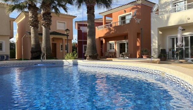 Villen
 - Resale - Altaona Golf and Country Village - Altaona Golf and Country Village