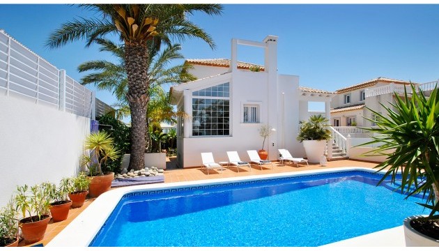 Villen
 - Resale - Elche - La Marina