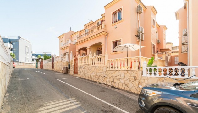 Villen
 - Resale - La Zenia - La Zenia