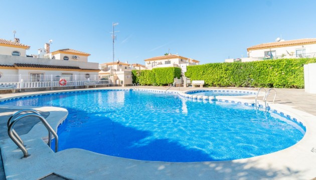 Villen
 - Resale - Playa Flamenca - Playa Flamenca