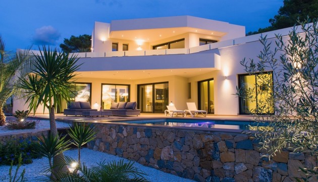 luxury property for sale in pla del mar moraira
