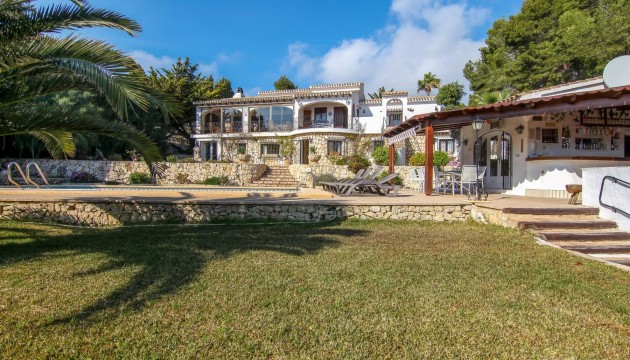 sea view villa for sale in moravit moraira