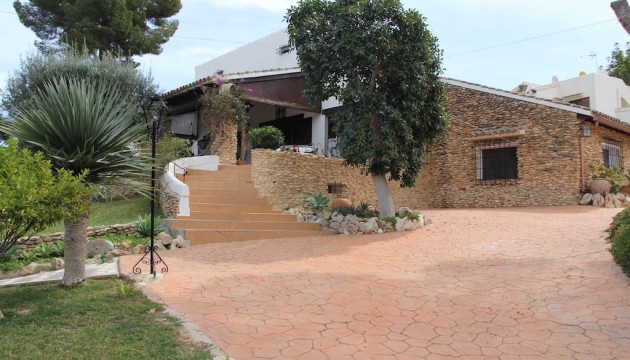 house for sale in pla del mar moraira on a larger than average plot
