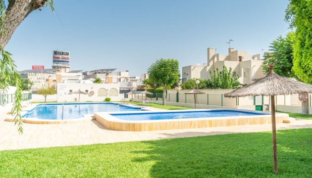 Revente - Terraced house - Torrevieja - Carrefour