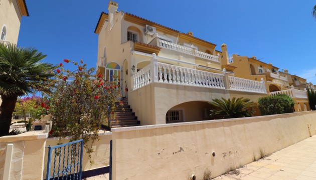 Sale - Semi detached villa - Benimar - Benimar I