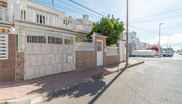 Venta - Villas
 - Torrevieja - Los Frutales