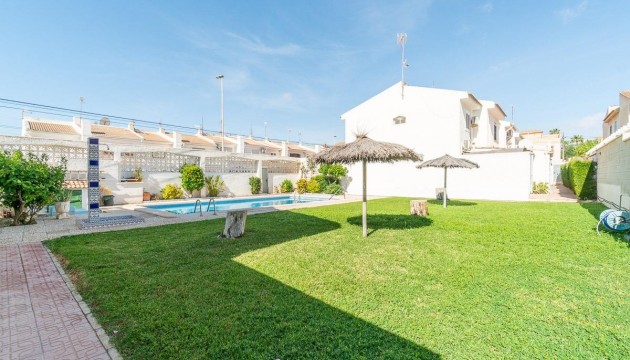 Venta - Villas
 - Torrevieja - Los Frutales