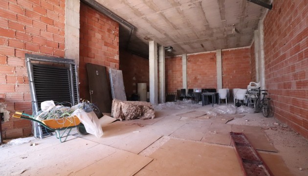 Venta - Comercial - Los Montesinos - Laguna Green