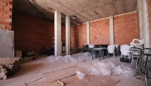 Venta - Comercial - Los Montesinos - Laguna Green