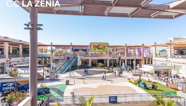 Resale - Villen
 - Orihuela - La Zenia