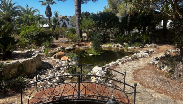 Resale - Villa / Chalet
 - Javea - Montgo