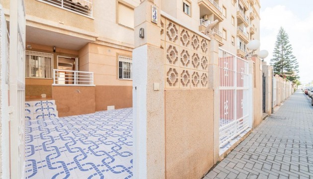 Revente - Appartement - Torrevieja - Nueva Torrevieja