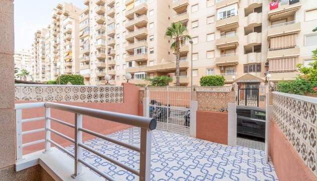 Revente - Appartement - Torrevieja - Nueva Torrevieja