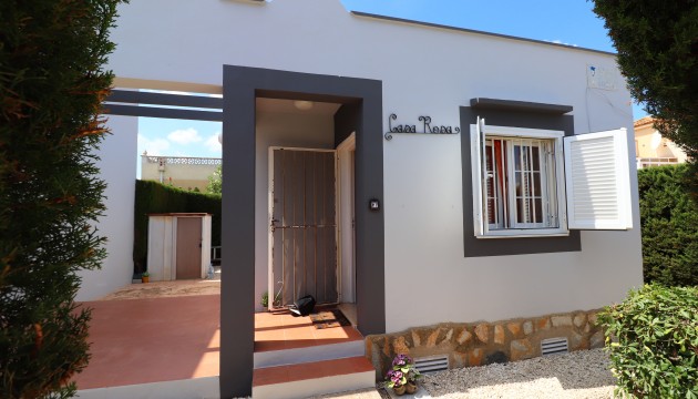 Resale - Detached villa - Algorfa - Montebello