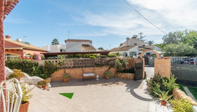 Sale - Villas - Orihuela - Punta Prima