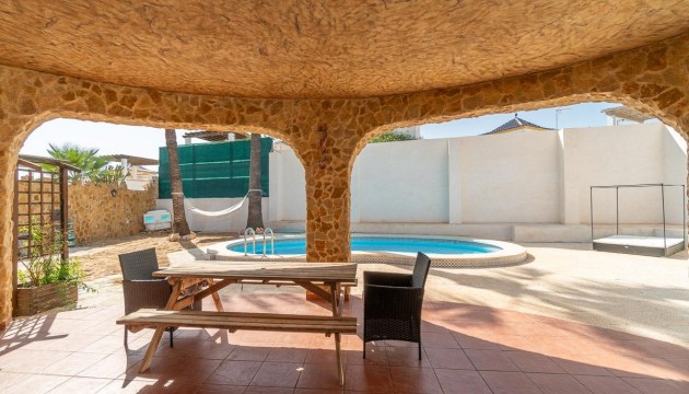 Sale - Villas - Torrevieja - Los altos