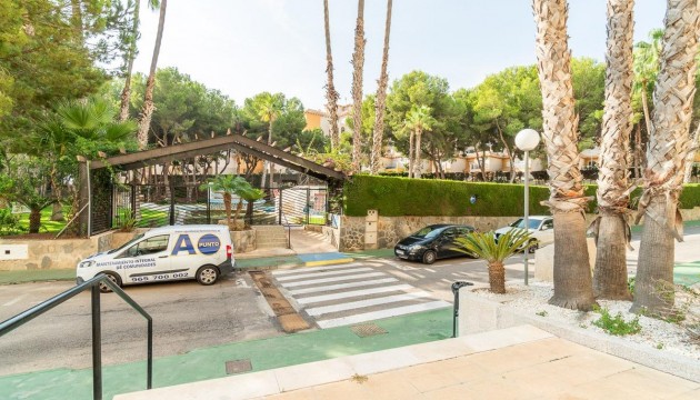 Sale - Apartment - Orihuela - Campoamor