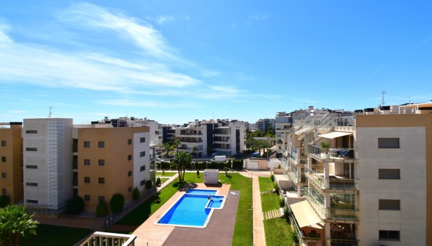 Sale - Apartment - Orihuela - Villamartin