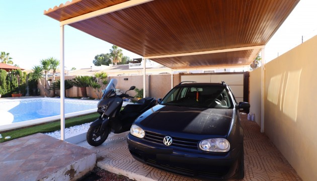 Resale - Villen
 - Benijofar - Monte Azul