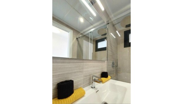 Nueva construcción  - Apartamento - San Miguel de Salinas - Pueblo